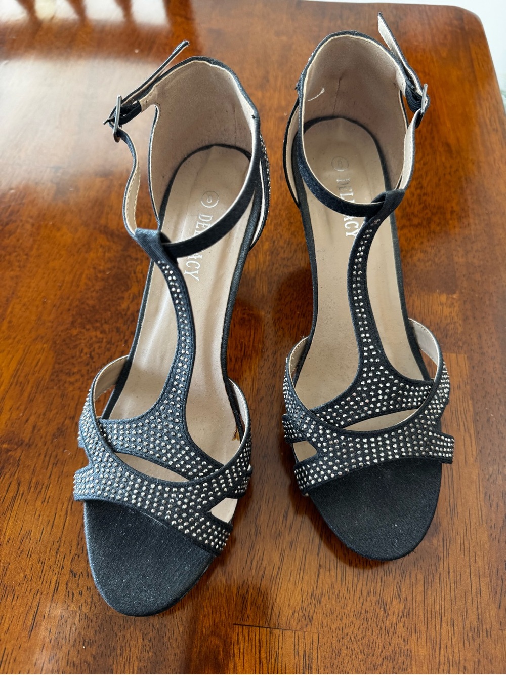 Delicacy Black Rhinestone T-Strap Heeled Sandals